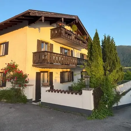 Geraeumige Panorama-bergwohnung Mit Sauna Gruppen & Familien Bad Kohlgrub